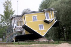 UniTartu Summer School Upside Down House